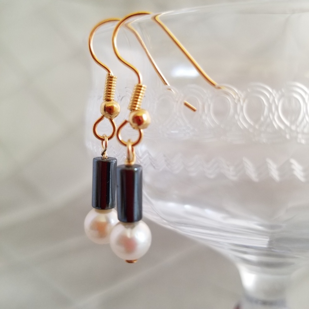 Sea Pearl & Hematite Earrings